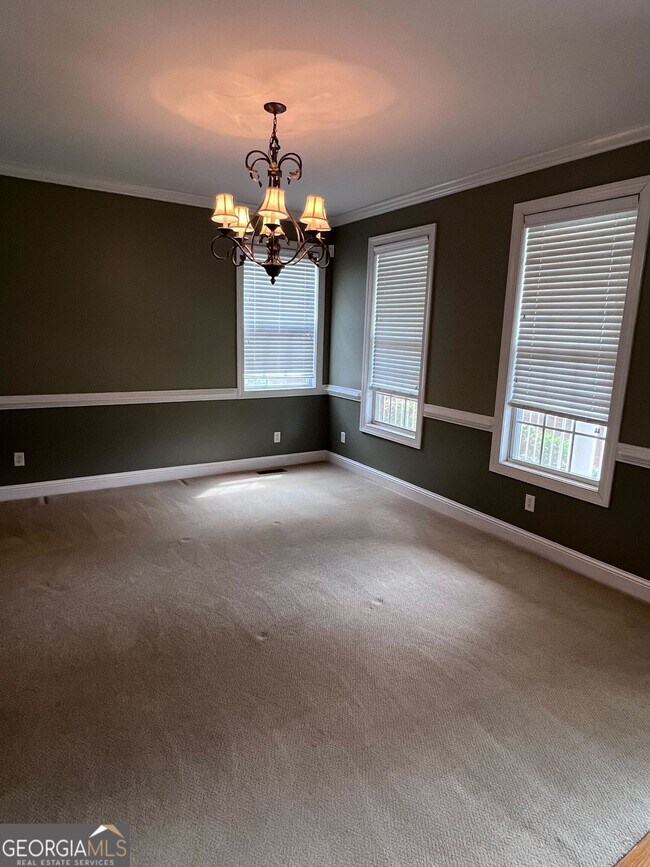 Photo - 119 Tullamore Trail