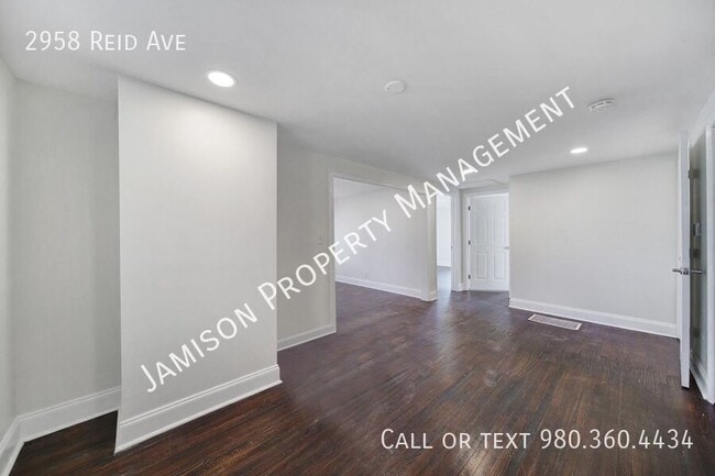 Photo - 2958 Reid Ave