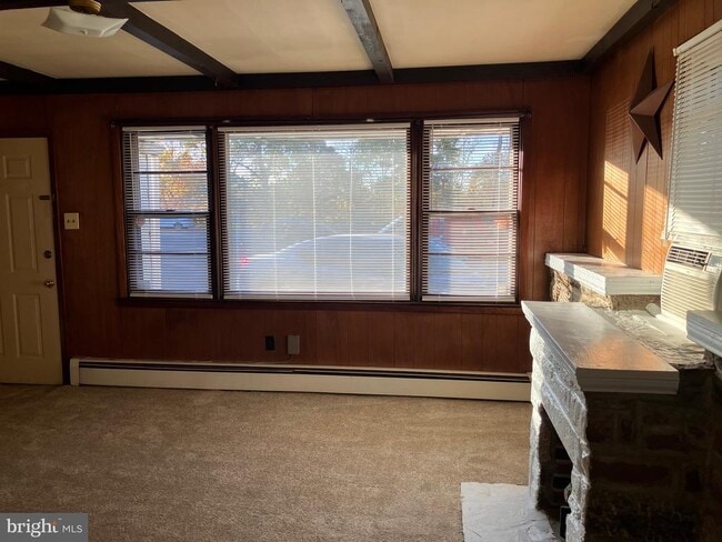 Photo - 1028 Mantua Pike Unidad D