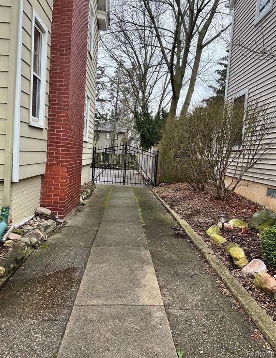 Photo - 1072 Ridgedale Ave