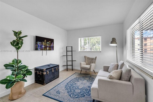 Photo - 1021 NW 23rd Ave