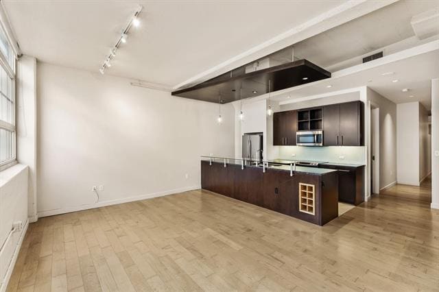 Building Photo - 2600 W 7th St Unit 1611