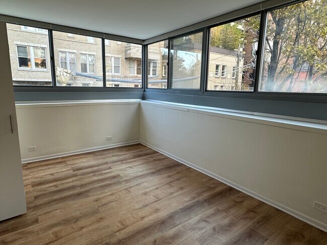 Photo - 1555 N Dearborn Pkwy Unit 2A