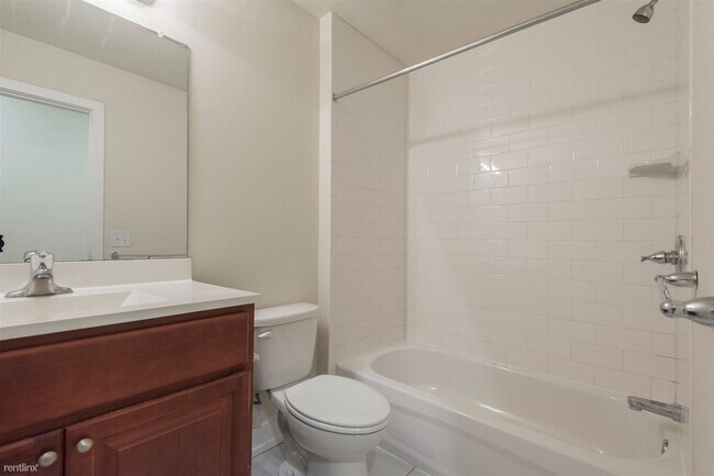 Photo - 4 br, 2 bath Triplex - 1405 N SYDENHAM ST ... Unidad 1A