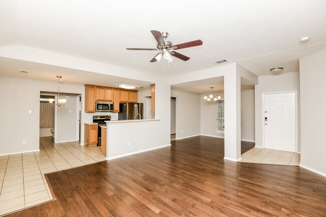 Photo - 1706 Tonya May Ln