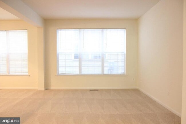 Photo - 15220 Lord Culpeper Ct