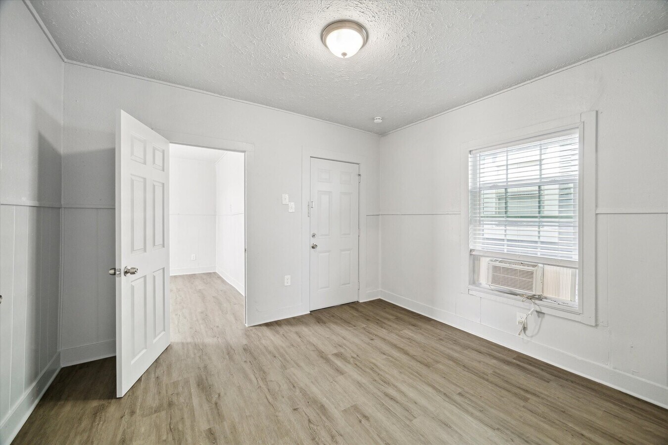 Photo - 3431 Beulah St