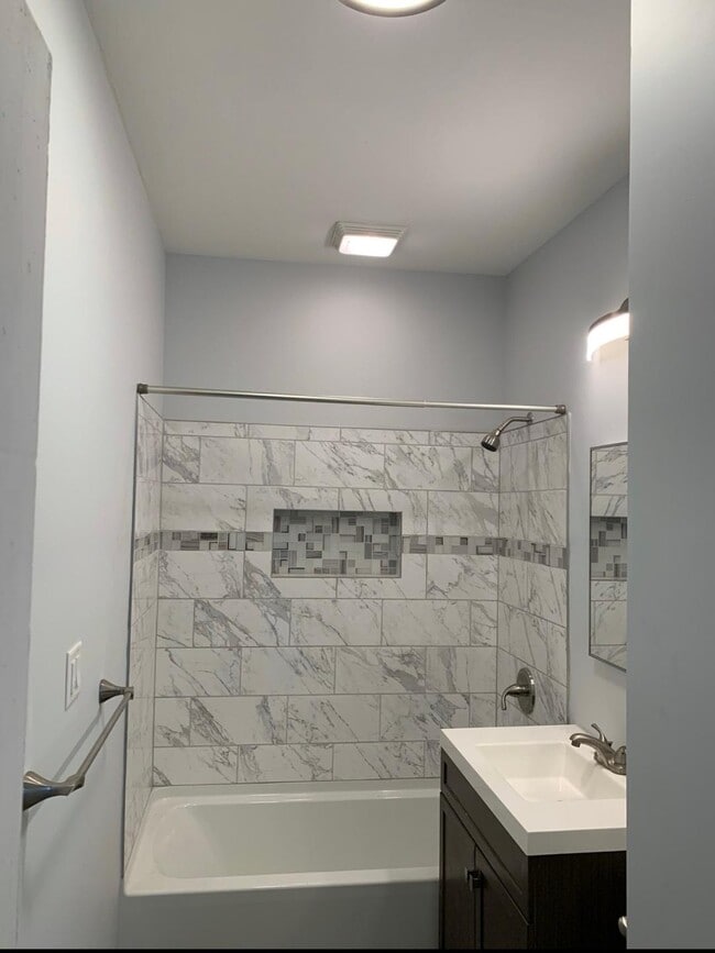 Photo - 201 Avery Ave Unidad 2