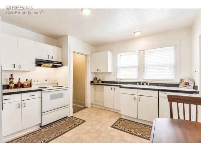 Photo - 1905 6th Ave