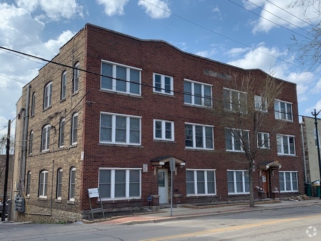 Building Photo - 155 N Eastern Ave Rental