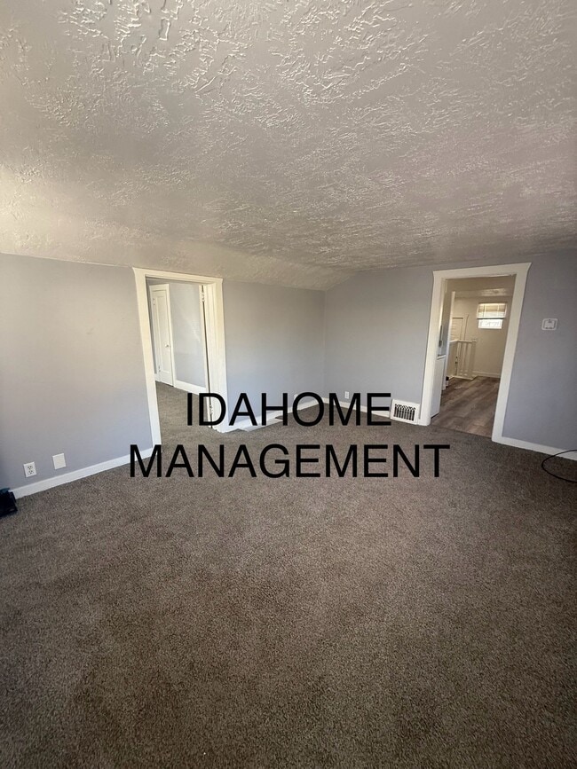 Building Photo - Updated 1 bedroom for rent near Idaho State. Unit 624