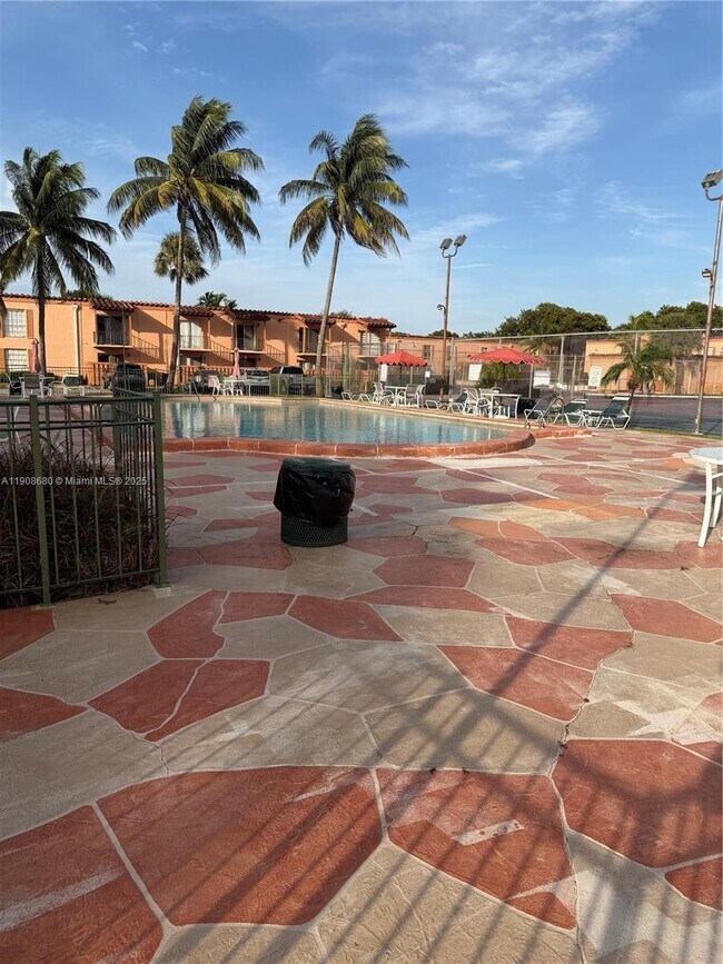 Photo - 7230 Fairway Dr Unit F15