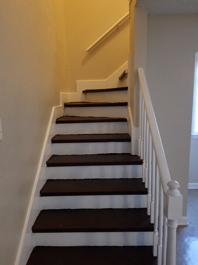 Photo - 3 Bedroom 2 Bath Town-home