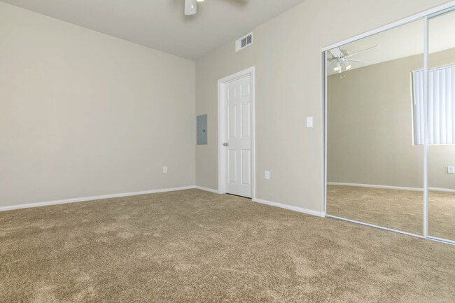 Renovated Red Rock 683 SQFT 1 Bed 1 Bath