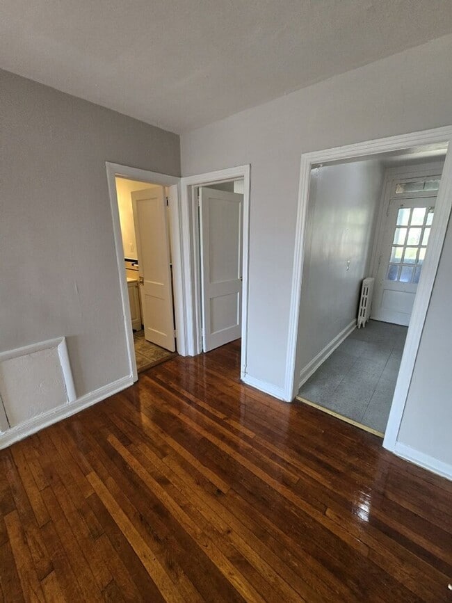 Photo - 3308 East Capitol St NE Unit D