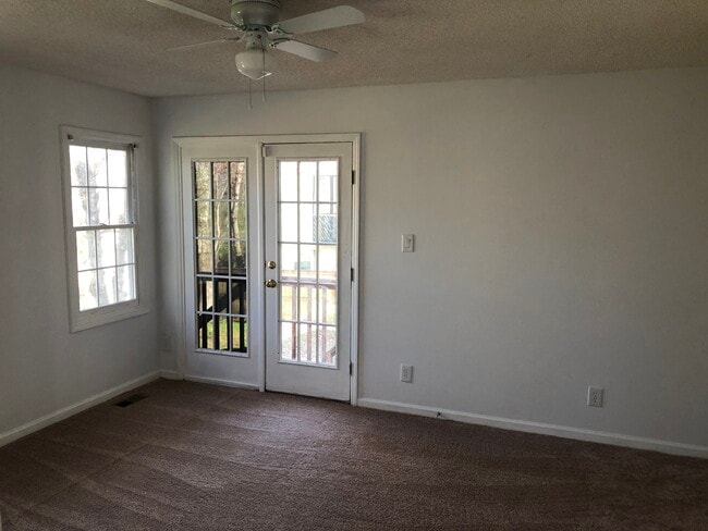 Master Bedroom - 632 Penncross Dr