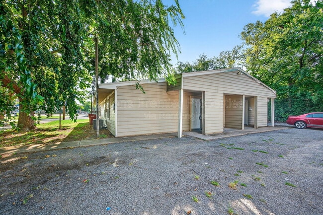 Photo - 816 S Crockett St Unidad 4