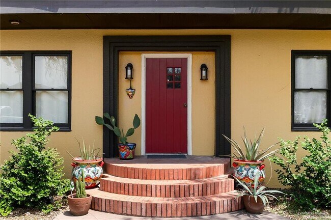 Photo - 902 N 15th St