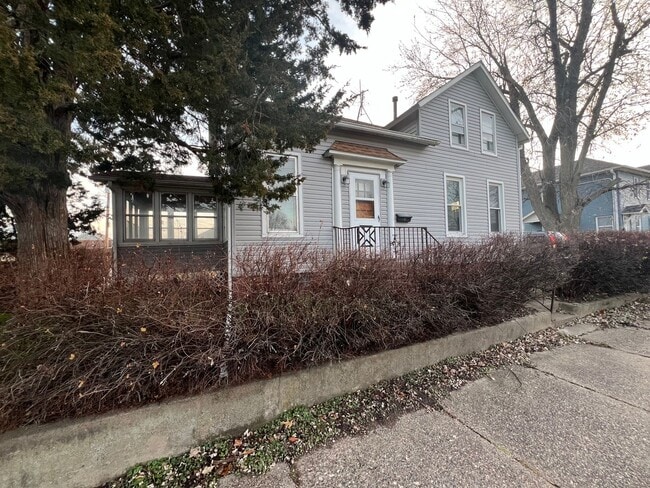 Photo - Moline Single Family Home