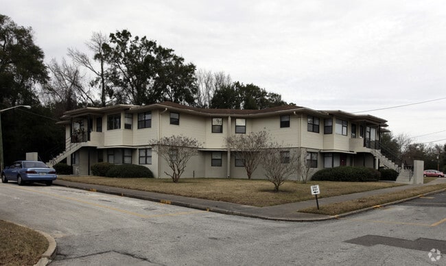 Building Photo - Mayfair Village Rental