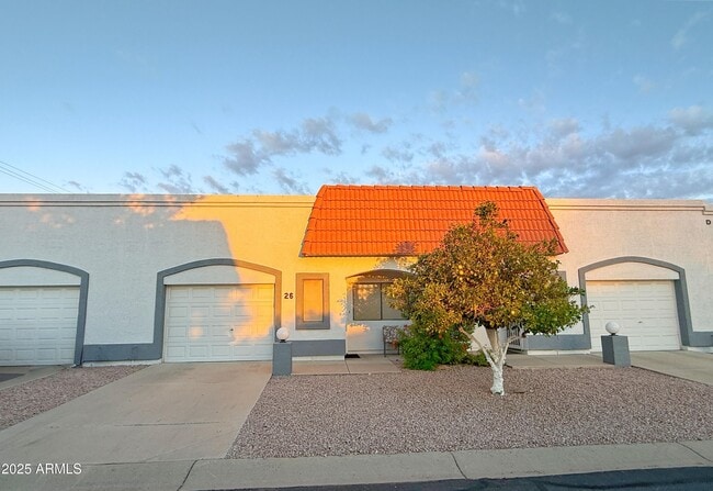 Photo - 1951 N 64th St