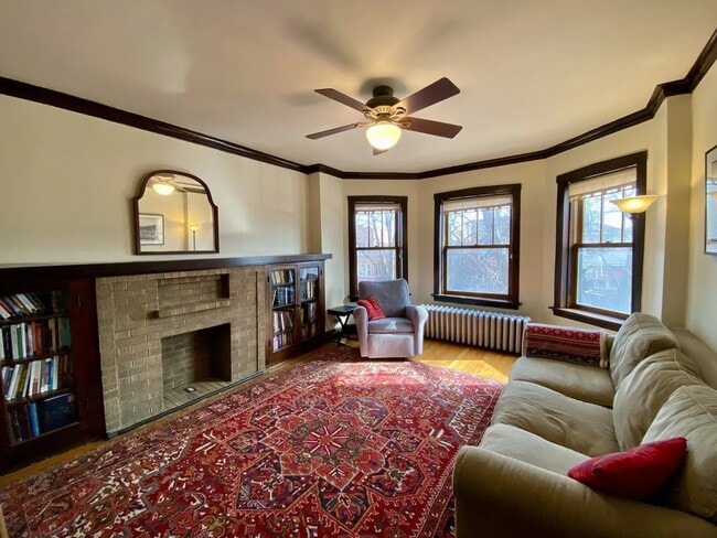 Photo - 4738 N Karlov Ave Unit 2