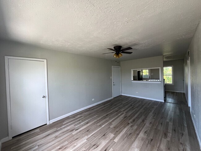 Photo - Second Story One Bedroom with Water Paid