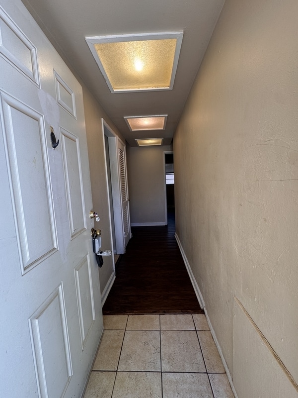 Photo - 1520 Roanoke Dr