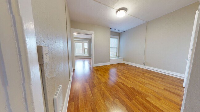Photo - Roycroft Apartments