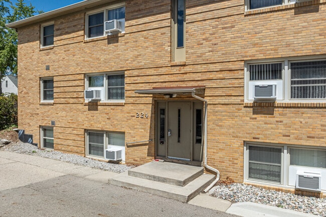 Photo - Highland Apartments