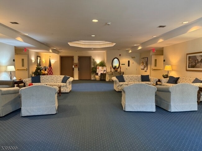 Photo - 3102 Cleveland Ln