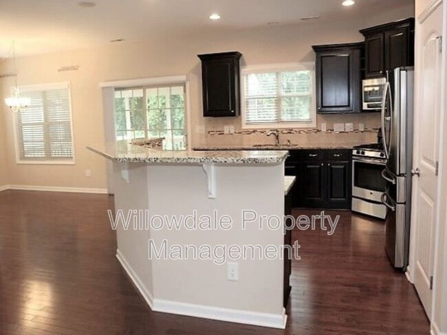 Photo - 717 Minerva Dale Dr
