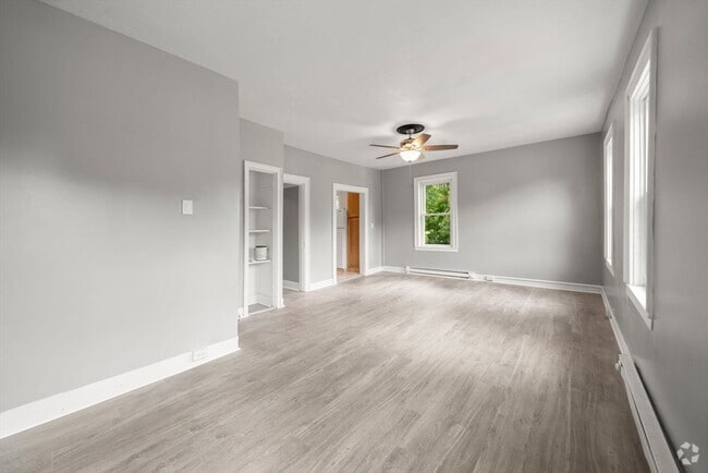 Building Photo - 41 Summer St Unit B Rental