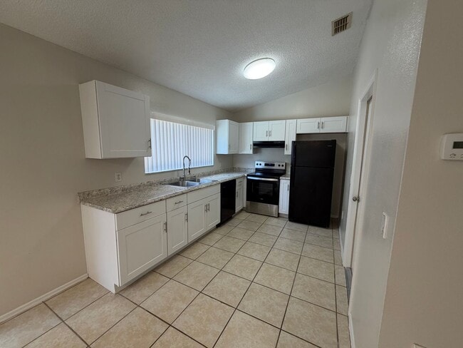 73 Olive Dr