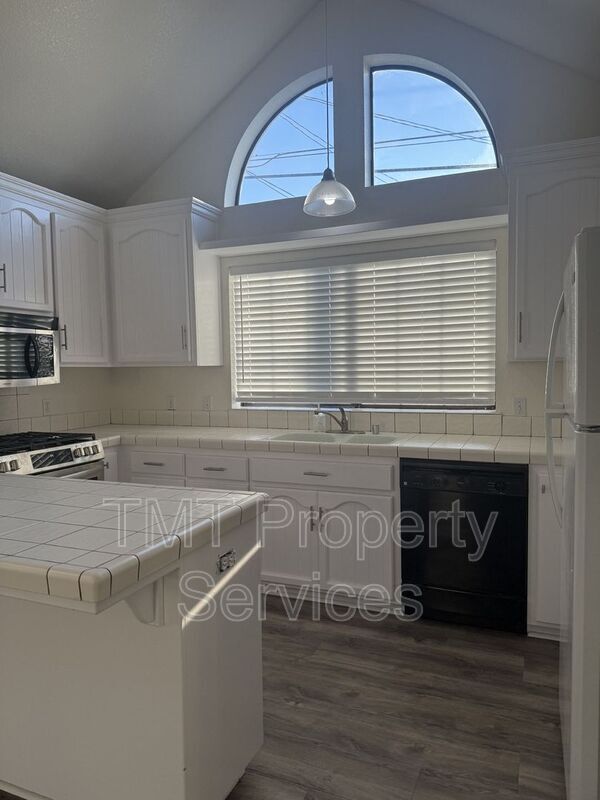134 Boeker Ave