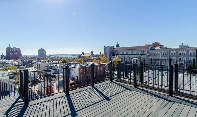 Photo - 604 S Dean St