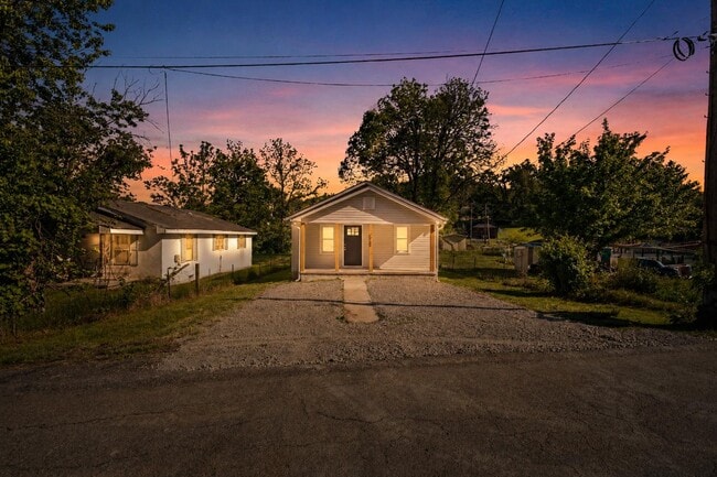 Photo - 1733 Dunlap St