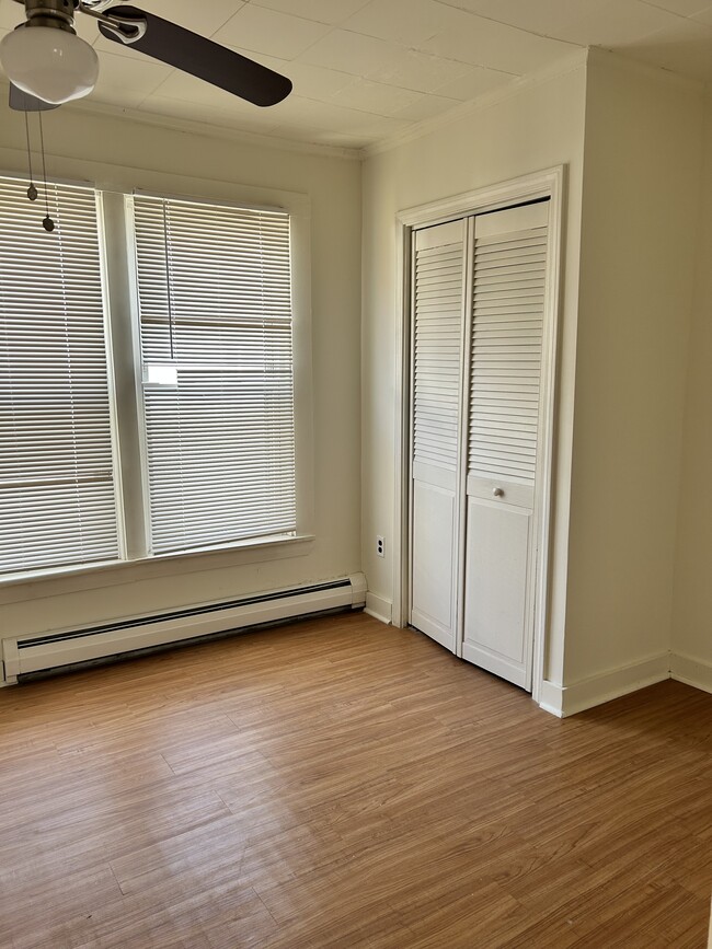 Photo - 188 Oak St Apartments Unit 1