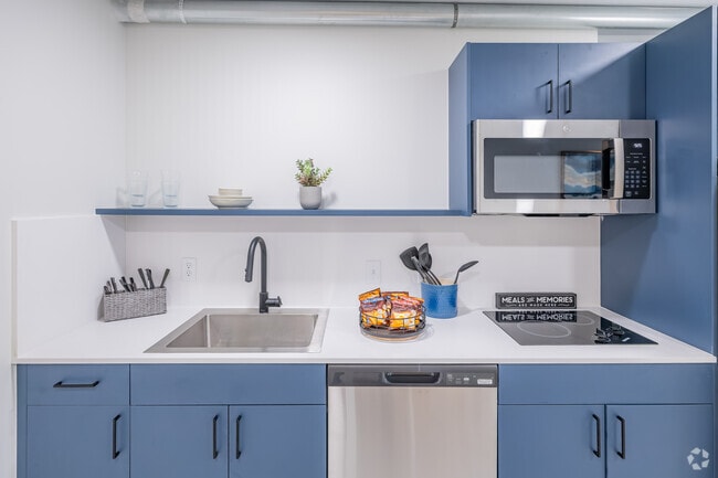 Studio, 1 BA - Modal S2 - 300SF