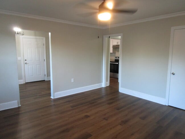 Photo - 1914 Georgianna Dr