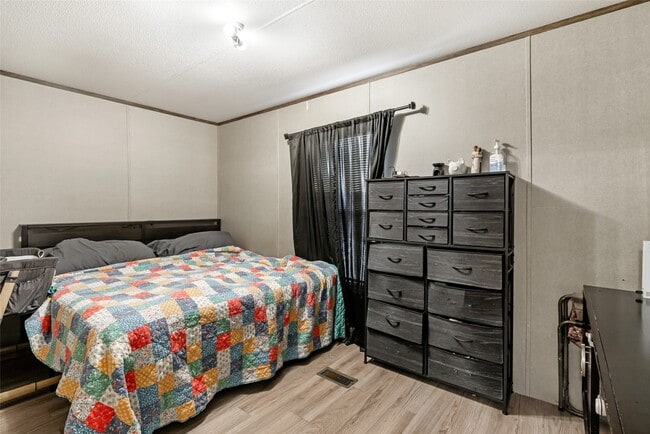 Building Photo - 1027 County Rd 3141 East