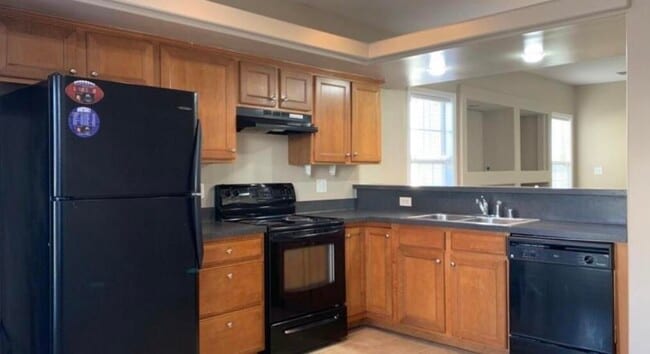 Photo - 107 Sea Pines Way