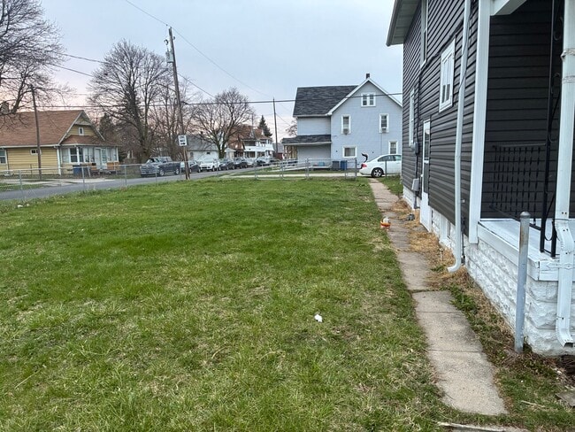 Photo - 1305 Mott Ave