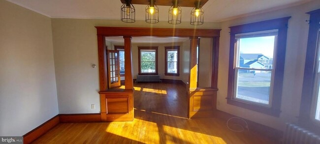 Photo - 7318 Woodbine Rd