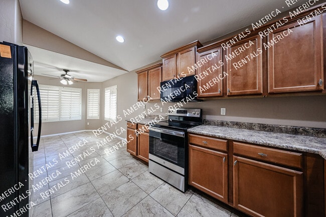 Photo - 36322 W Alhambra St