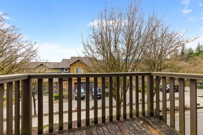 Photo - 93 Cougar Ridge Rd NW