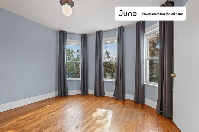 Photo - Room in Shared 3 bed/2 bath home Unidad C