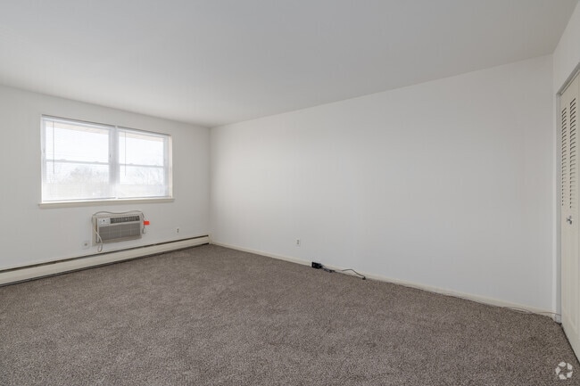 1BR, 1BA - 655SF - Bedroom