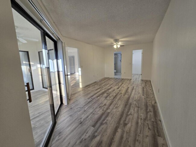 Photo - 9418 Nakoma Way