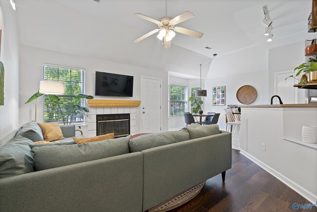 Photo - 223 Cypress Creek Dr